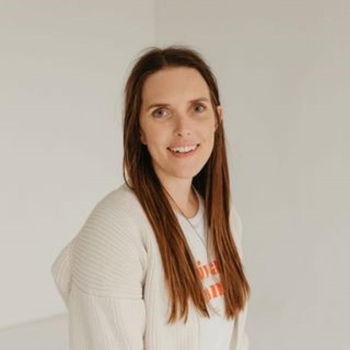 living-the-seasons-erica-tighe-campbell-be-a-heart-book