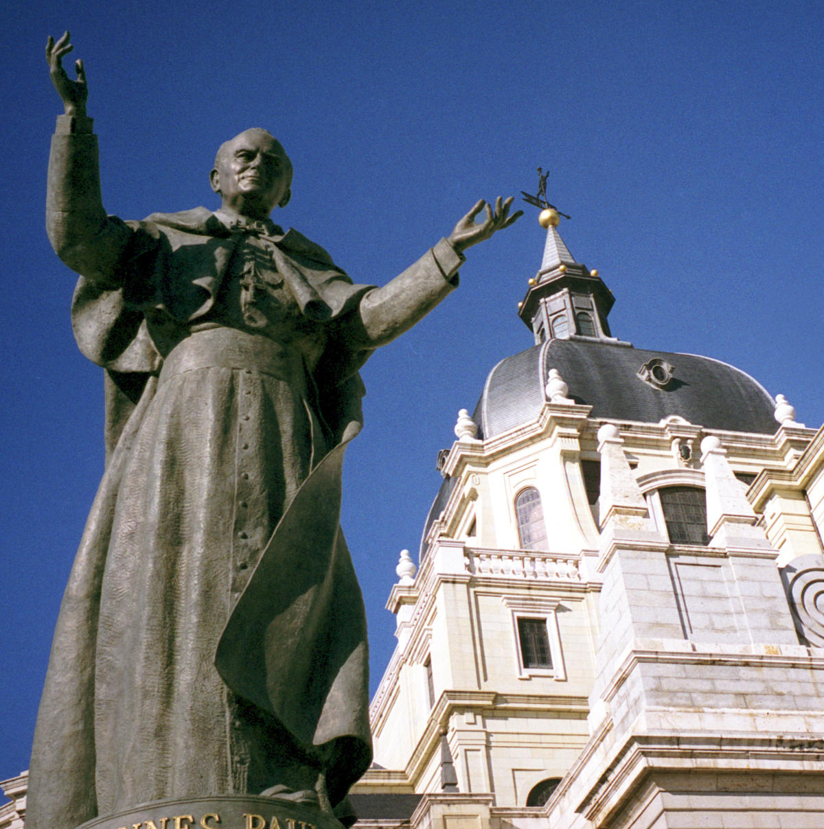 JPII STATUE; MADRID