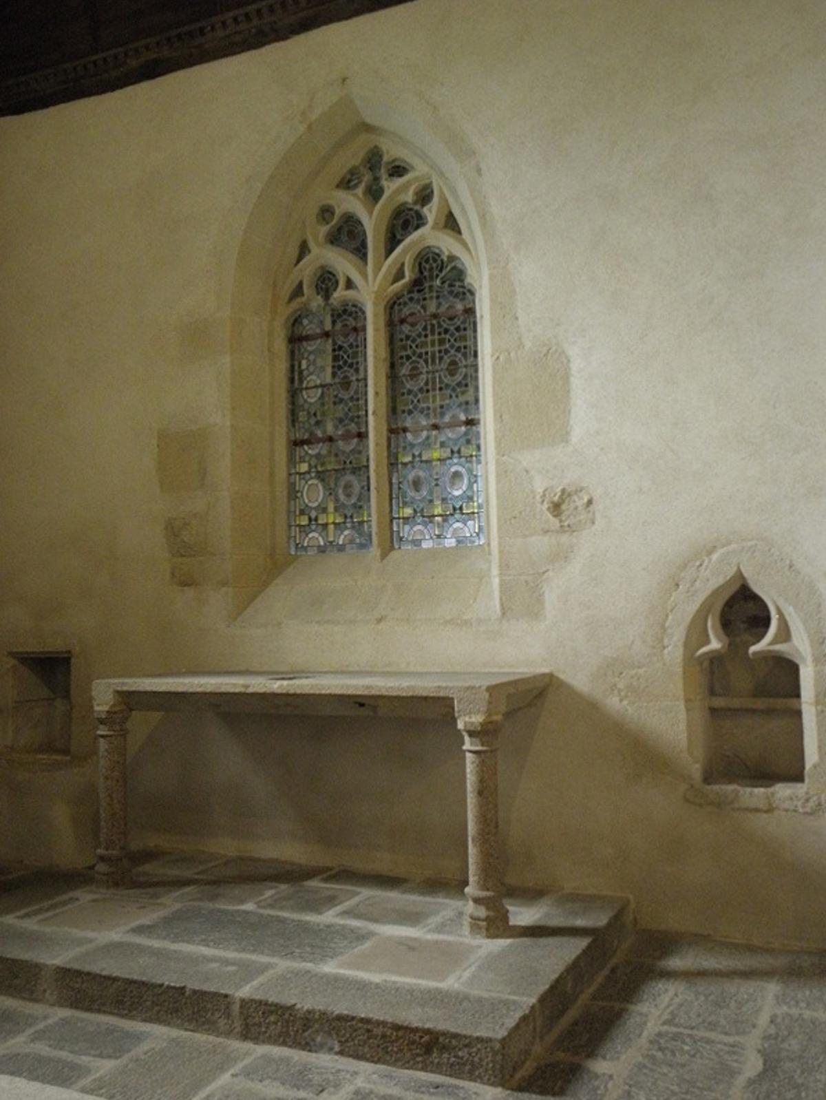 CRÉDENCE
