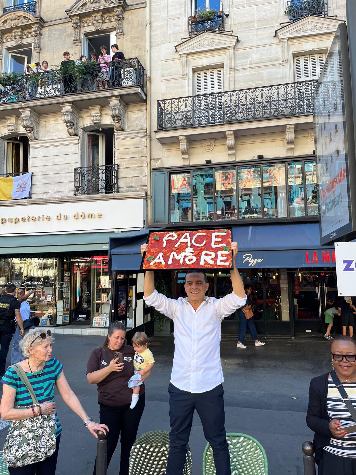 pizza-pope-leo-xiv-paris