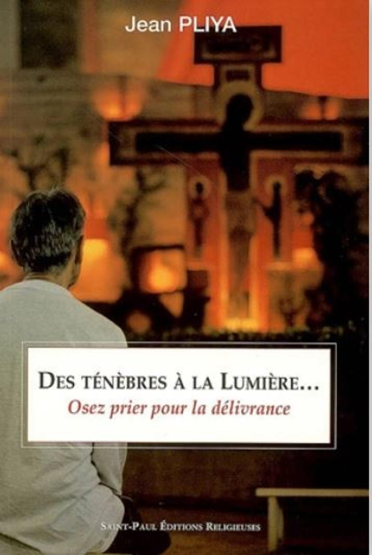 LIVRE-DES-TENEBRES-A-LA-LUMIERE-JEAN-PLIYA