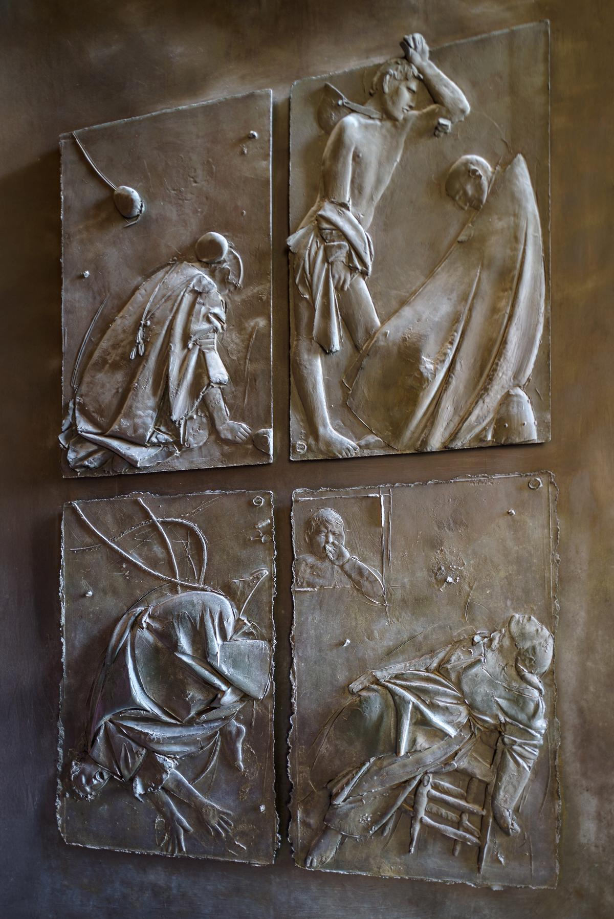 Puerta del bien y el mal basílica de san pedro vaticano