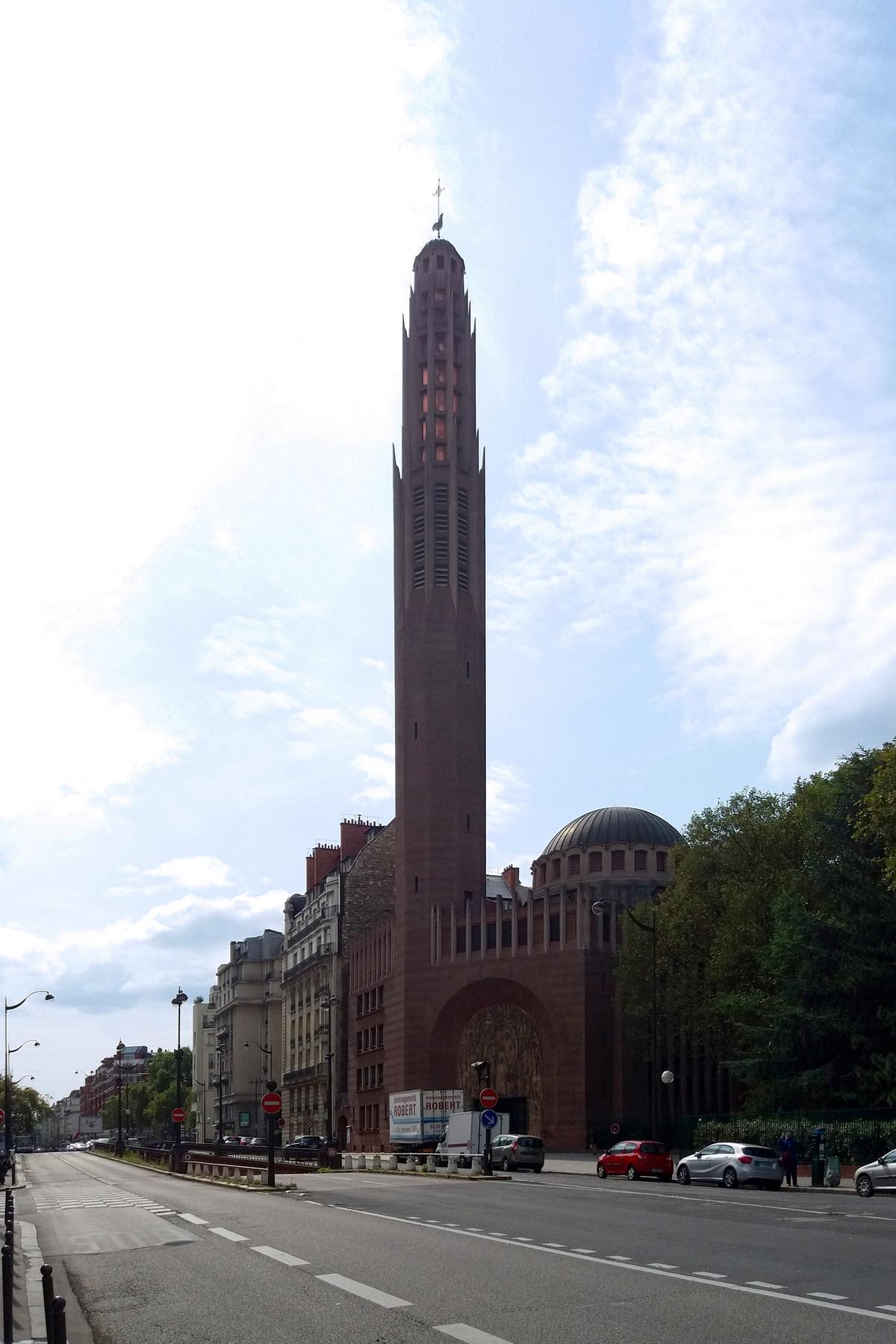 SAINTE-ODILE-EGLISE-PARIS