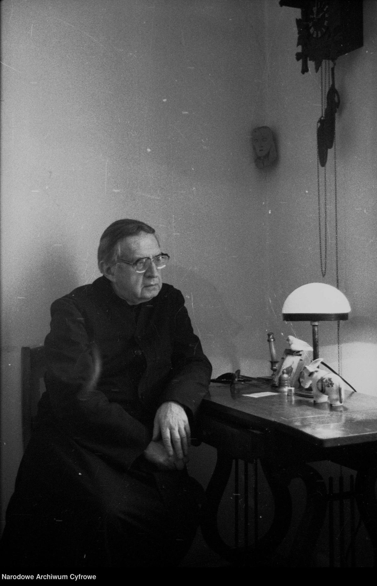 Ksiądz Jan Twardowski