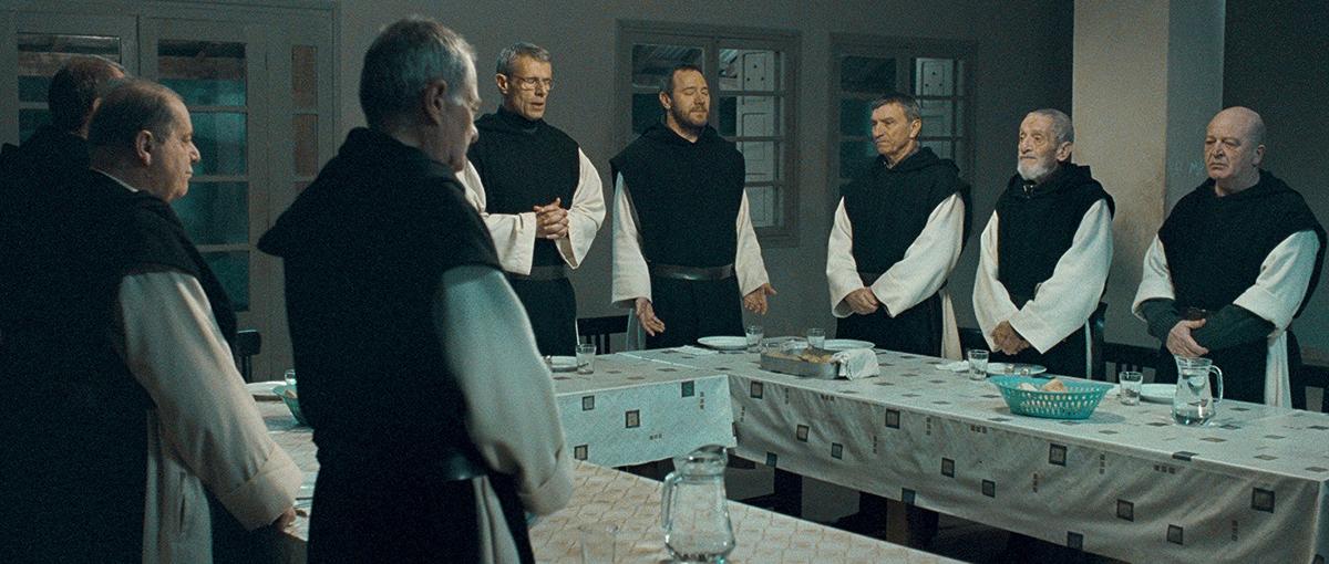 DES HOMMES ET DES DIEUX