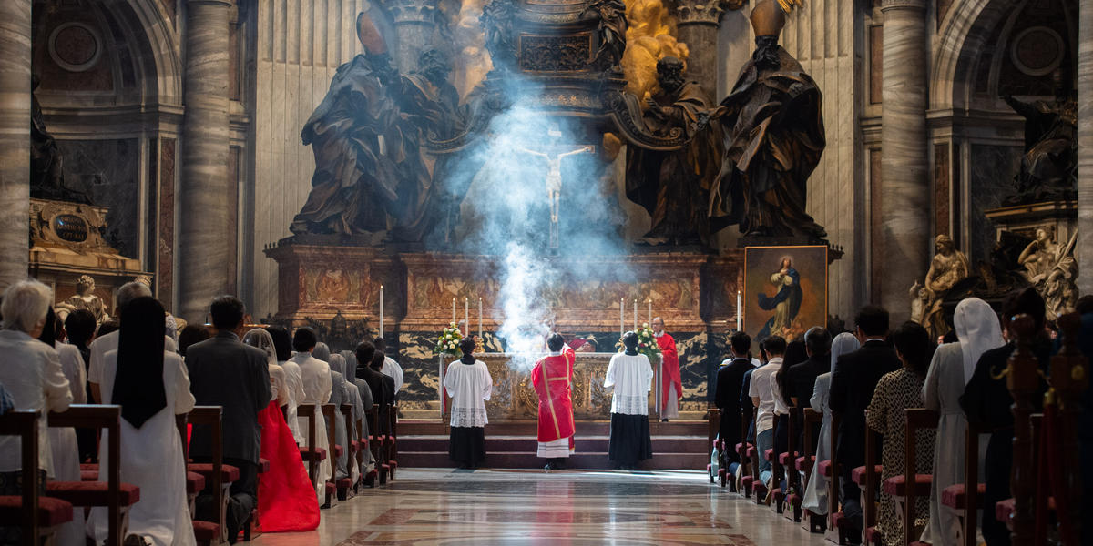 La estatua de San Andrés Kim en Vaticano