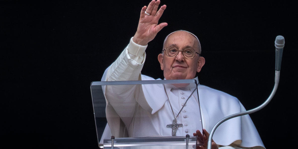 «Quien conoce a Jesús lleva la luz de la salvación de Dios», dijo el Papa