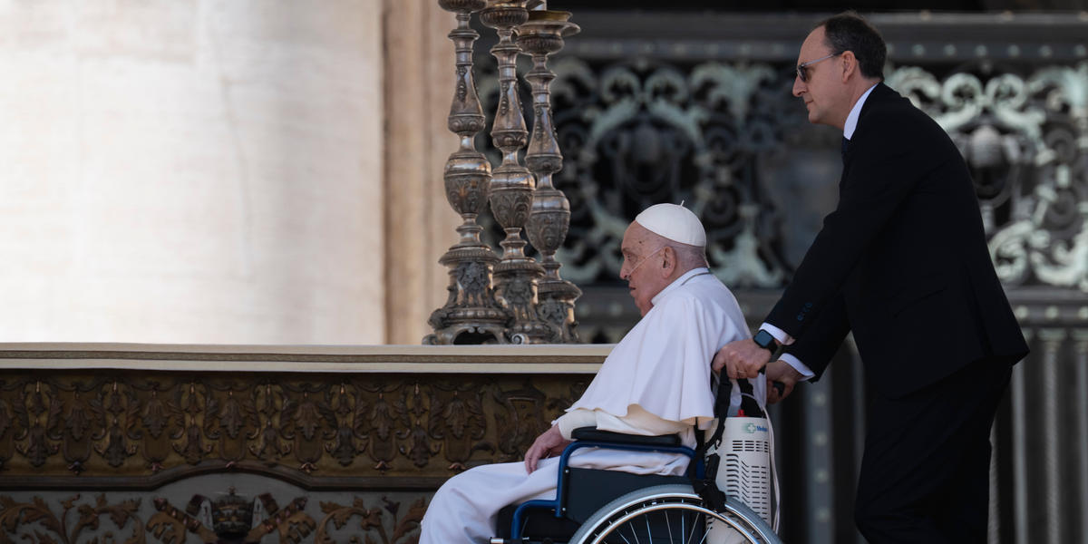El Papa Francisco aparece en la Plaza de San Pedro para el Jubileo de los Enfermos [IMÁGENES]