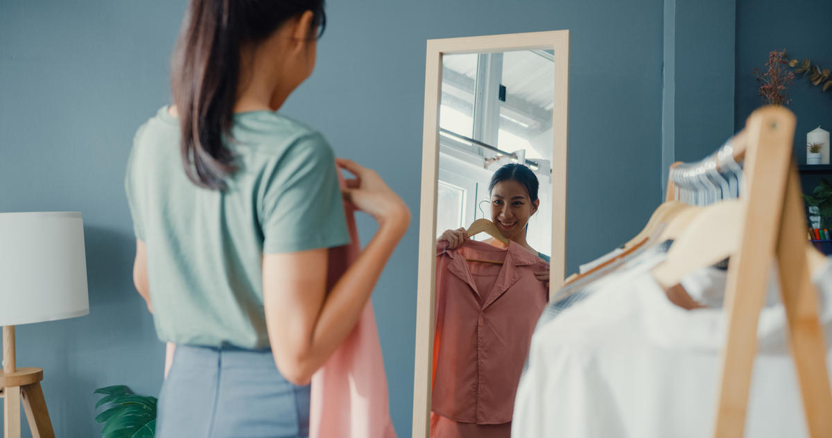 woman clothes mirror