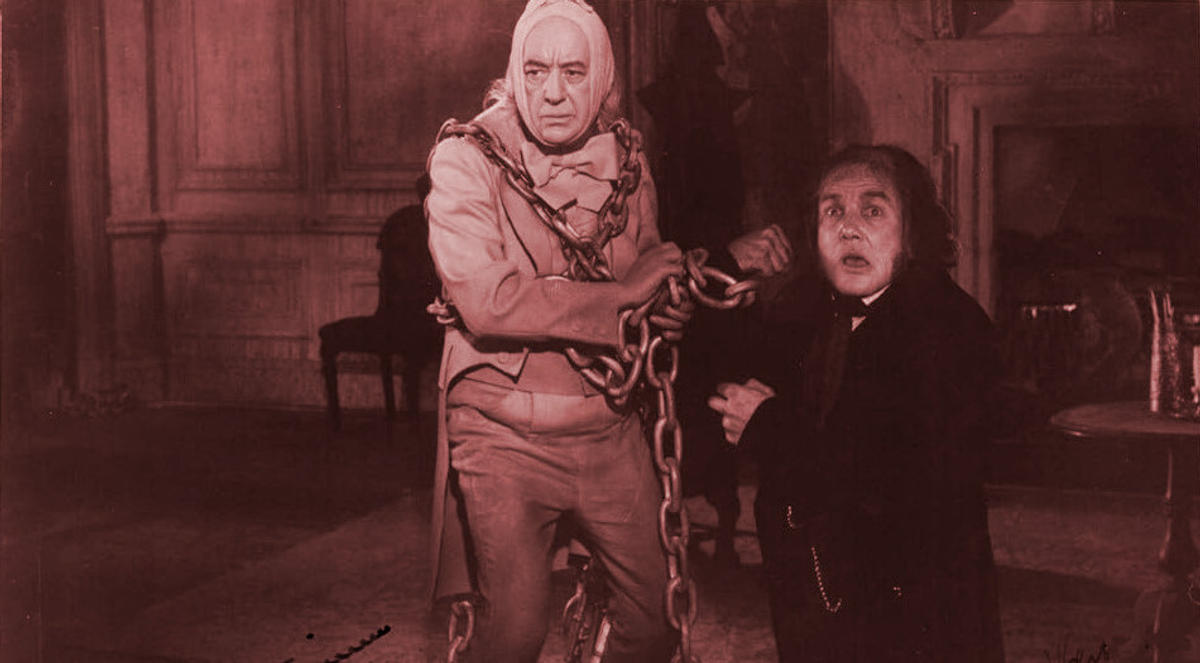 3 christmas movies - Alec Guinness and Albert Finney in Scrooge