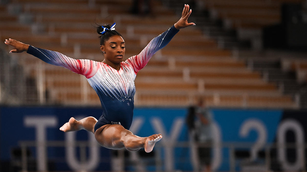 SIMONE BILES