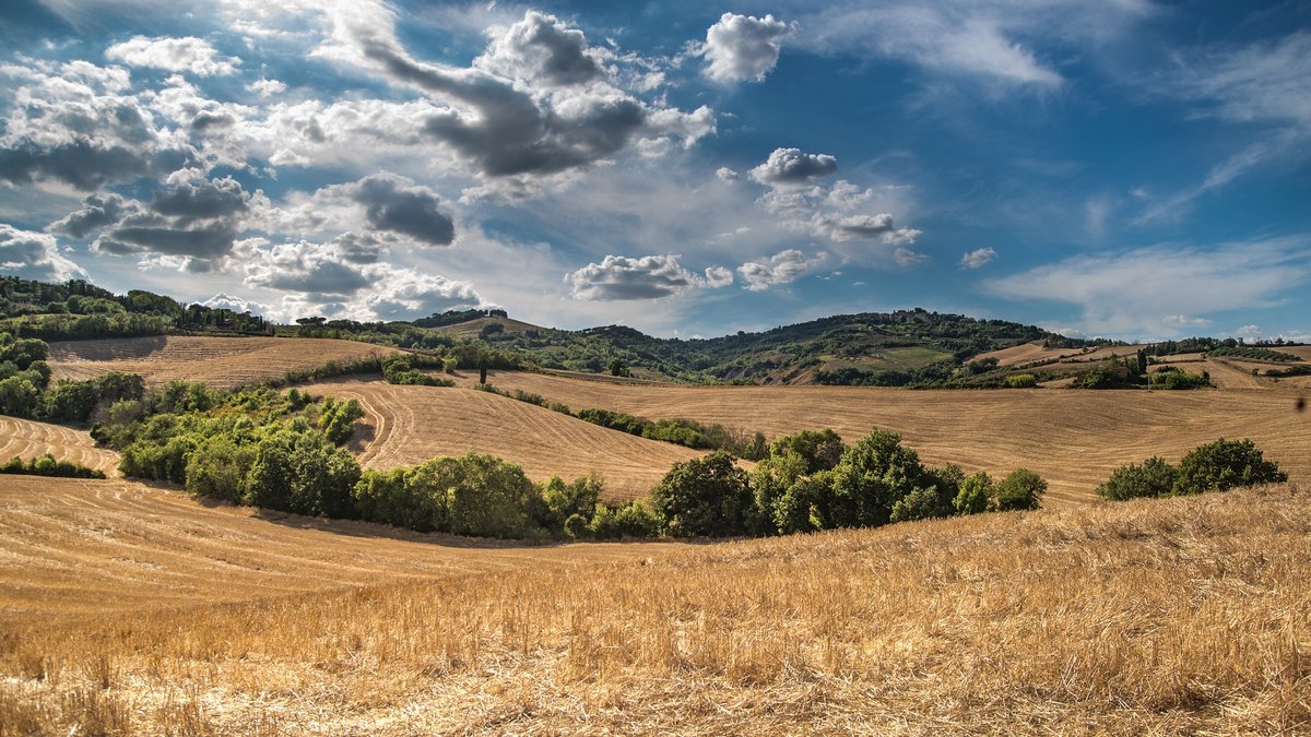 hill-2165759_1920