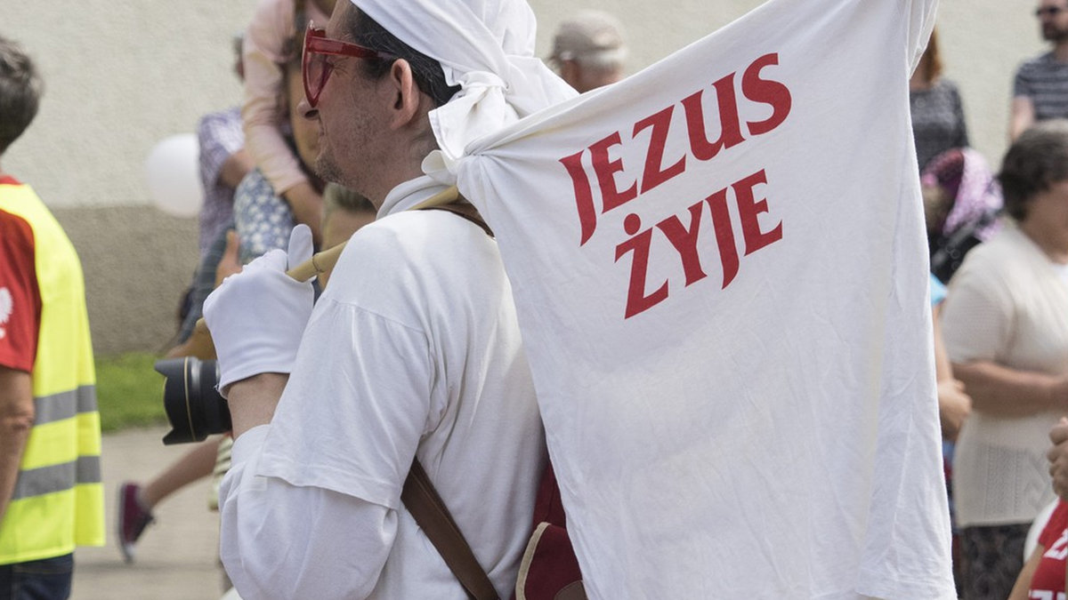 WEB MARSZ JEZUS ŻYJE TYDZIEŃ EAST NEWS