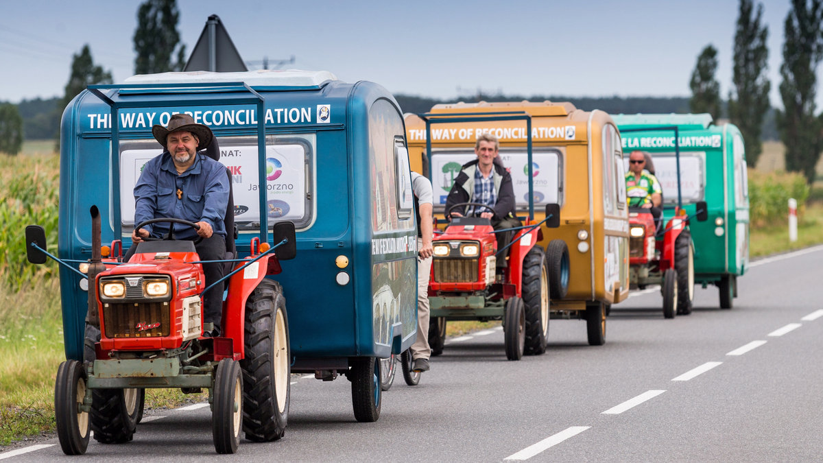 WEB_HOMELESS_TRIP_TRACTOR_FRANCE_PAP