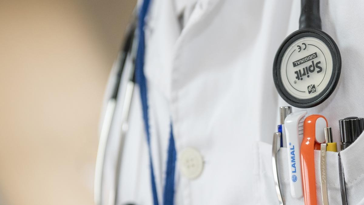web_doktor_lekarz_fartuch_pexels_cc0
