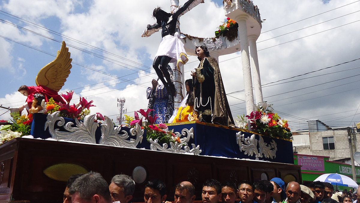 web-procesion_del_cristo_negro_de_esquipulas-elder-flores-cc