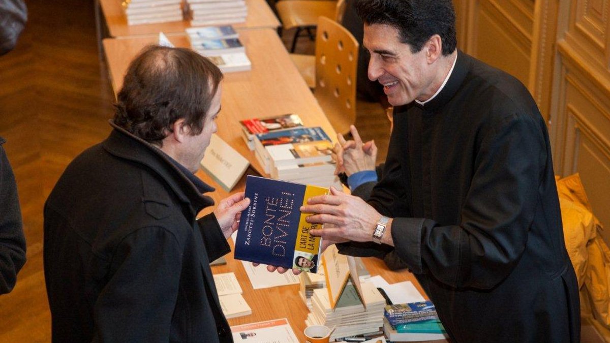 web-salon-des-ecrivains-catho_th-guillaume-cliche-mairie-du-6e