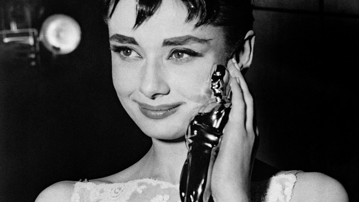 USA-BIO AUDREY HEPBURN