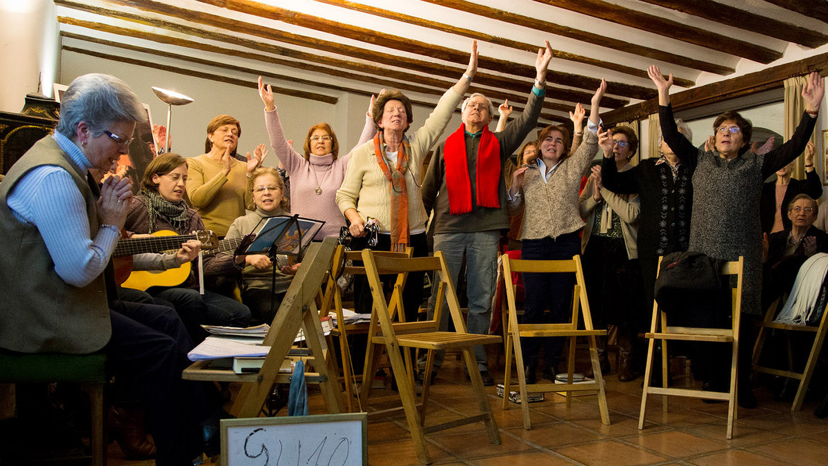 web-catholic-charismatics-pray-renovacion-carismatica-iglesia-en-valladolid-cc
