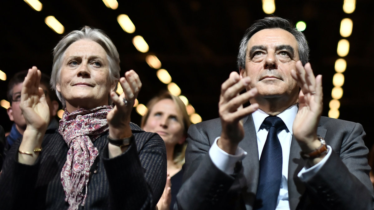 FILES-FRANCE-POLITICS-FILLON-FRANCE2017-RIGHT-WING-VOTE