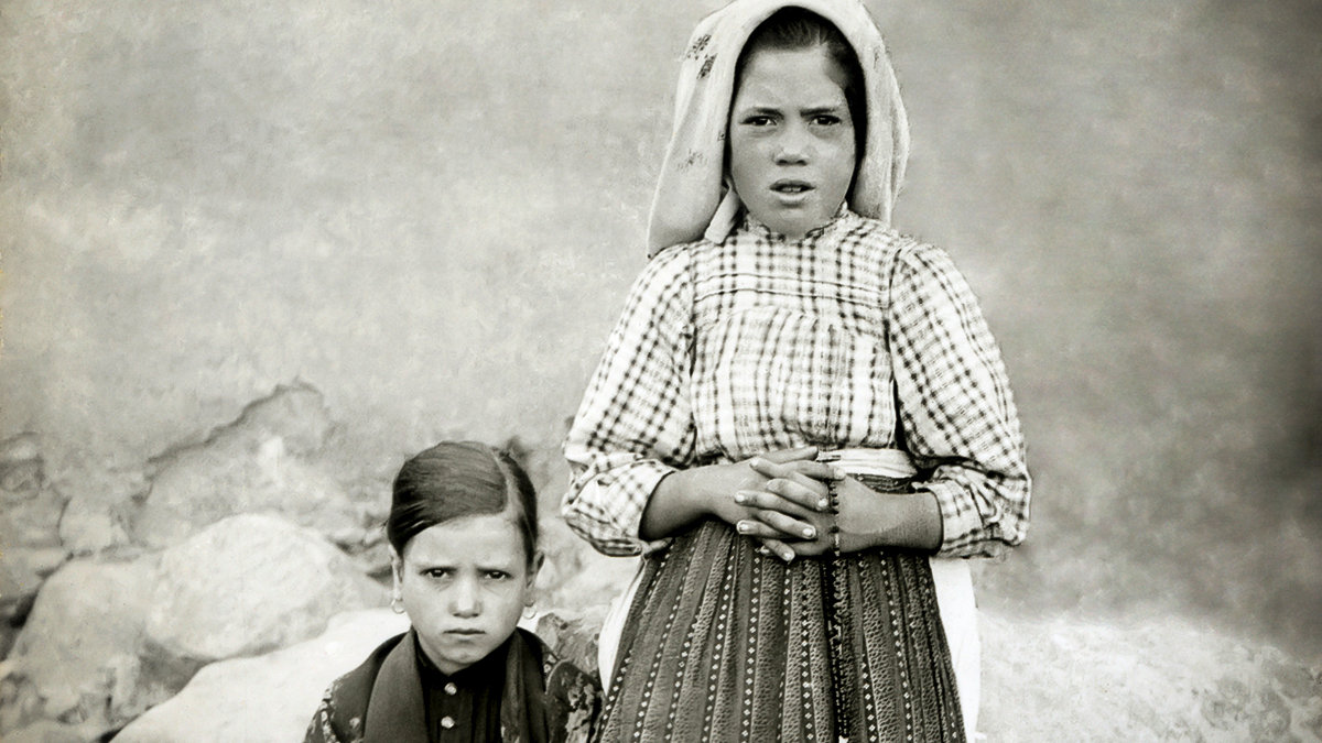 web-jacinta-marto-jucia-santos-fatima-public-domain-e1586744432908.jpg