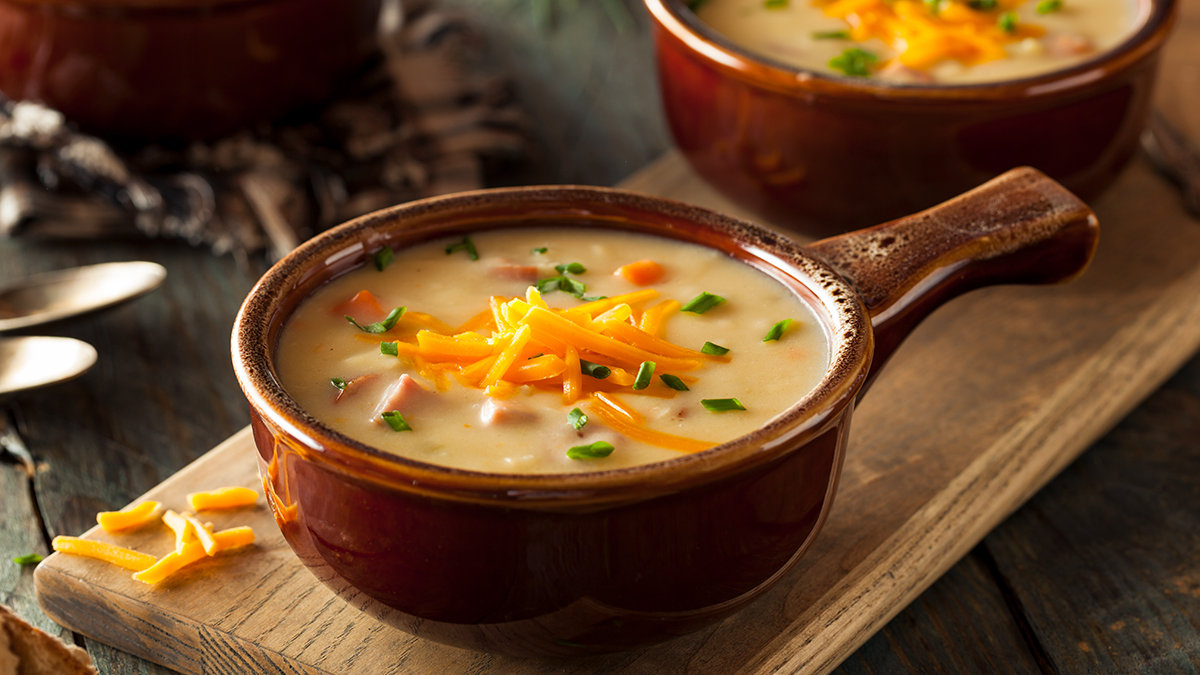 web-mexican-cheese-soup-shutterstock_331646234