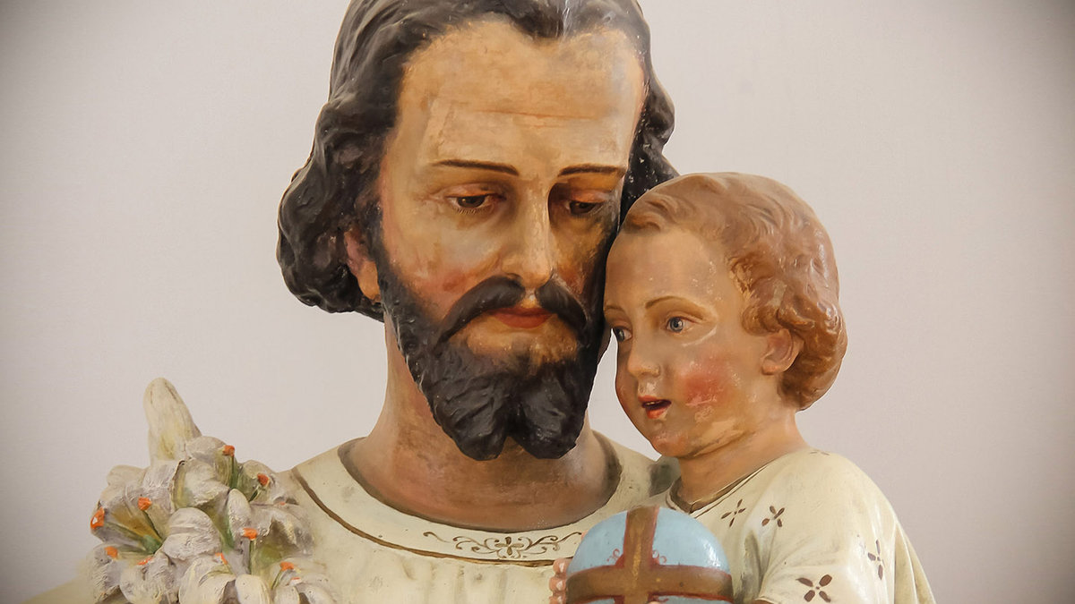web-saint-joseph-shutterstock_575333881-nick_nick-ai