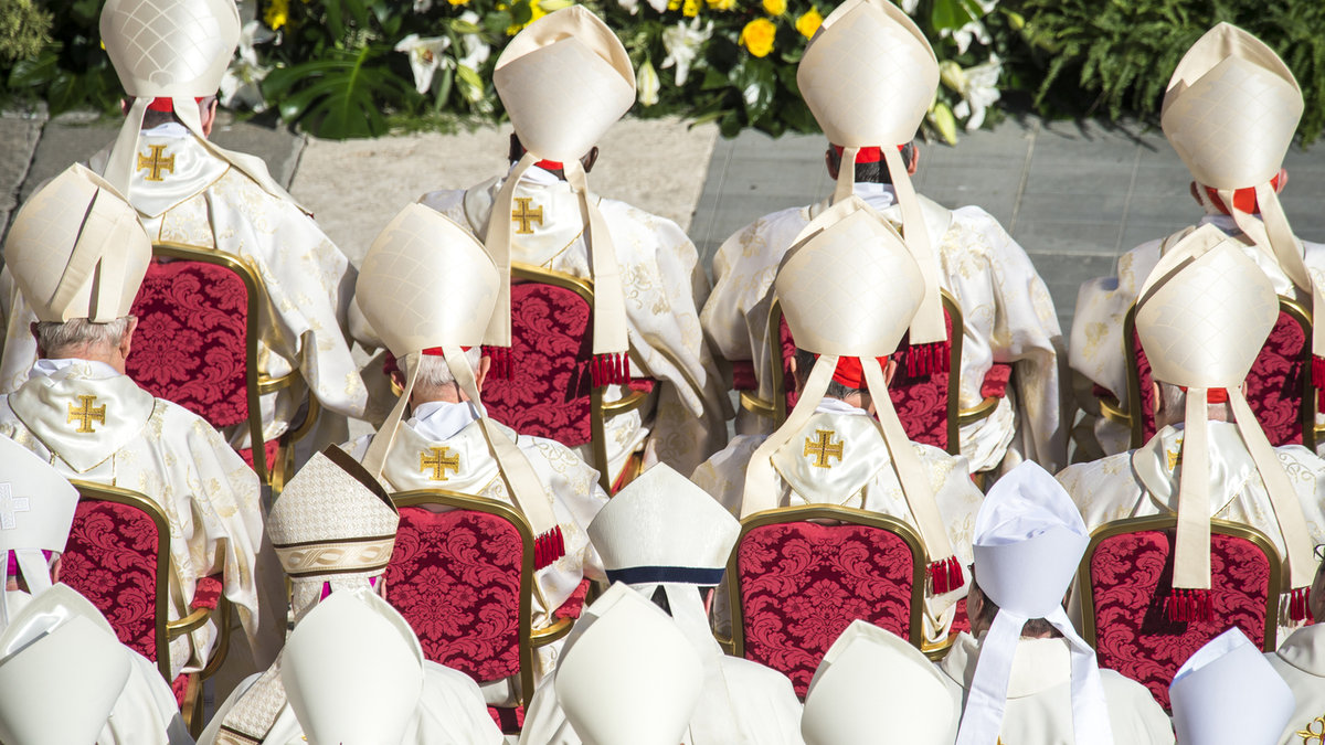 Pope Francis: Holy Mass and Canonization. October 16, 2016