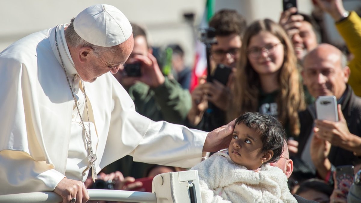 Pope Francis Blessing a baby girl