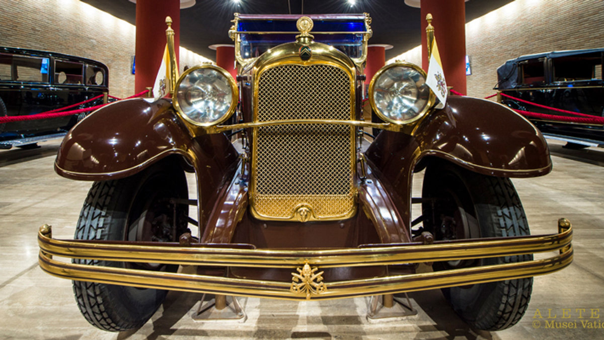 WEB-POPEMOBILE-GALLERY-MAIN-IMAGE-Antoine-Mekary-Aleteia
