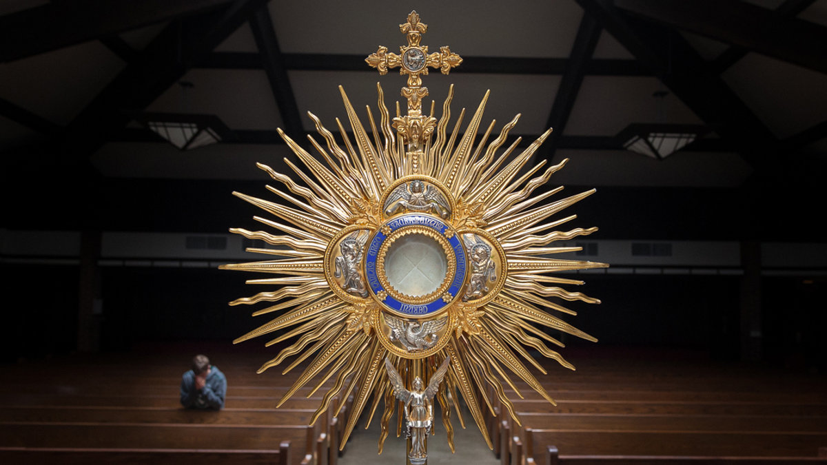 EUCHARIST IN MONSTRANCE