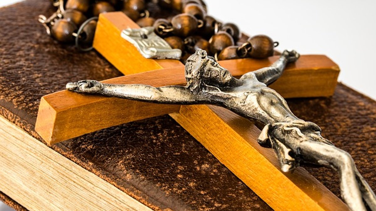 cross-2215510_640