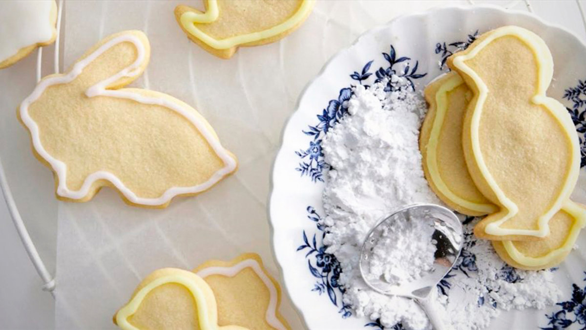 ORANGE-GLAZED-COOKIES-EASTER-BUNNY-DUCK-Gallo-Images-Pty-Ltd-Stock-Food
