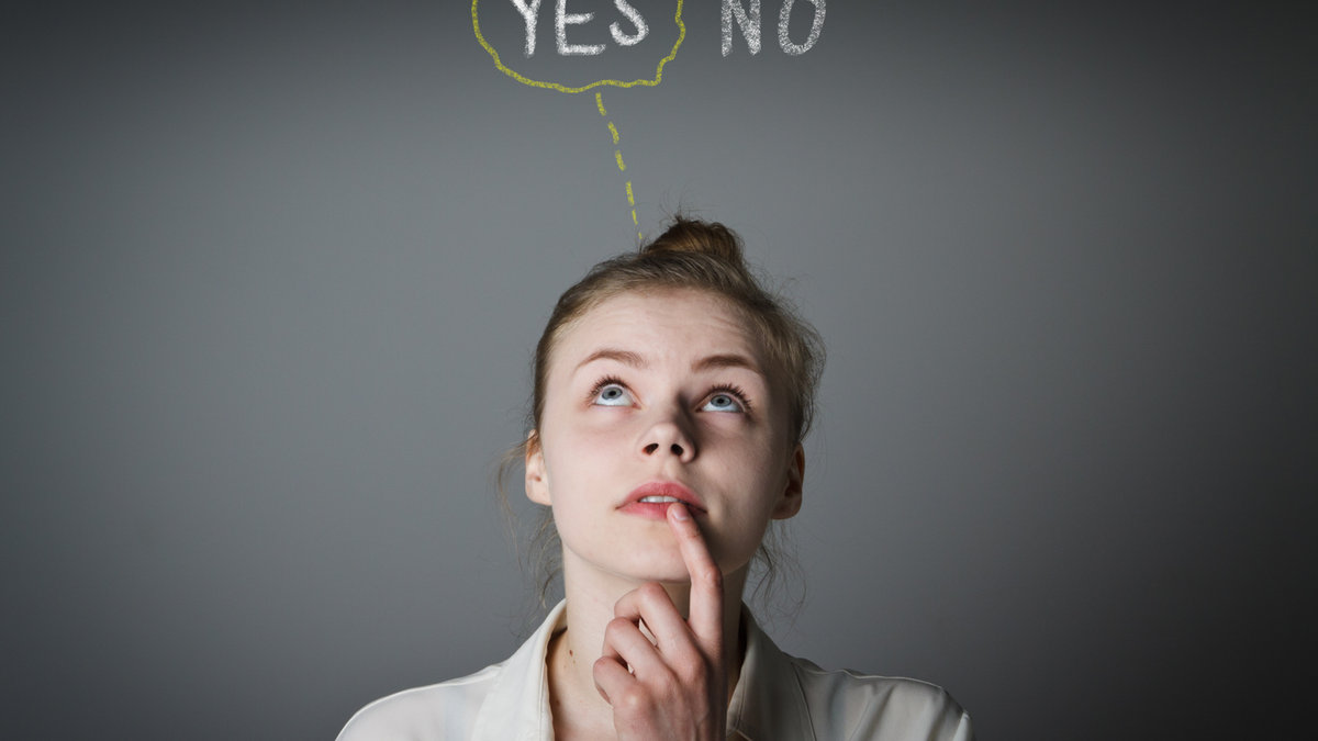 web-girl-decision-yes-no-marijus-auruskevicius-shutterstock