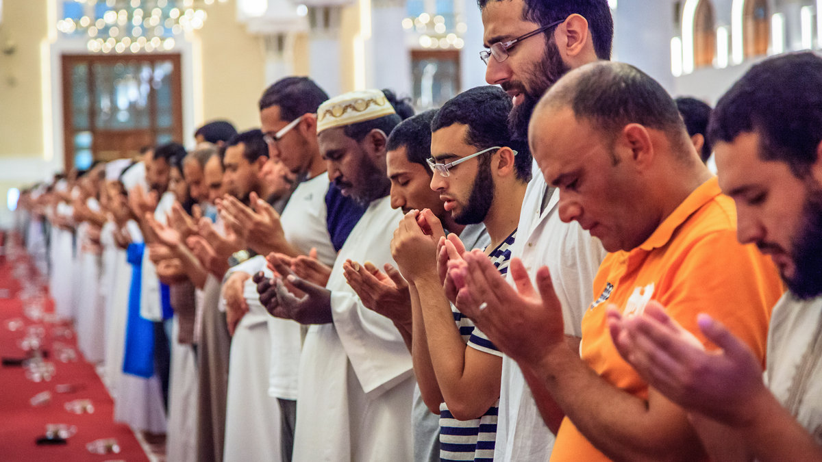 WEB-MUSLIM-PRAYERS-ISLAM-Omar-Chatriwala-CC