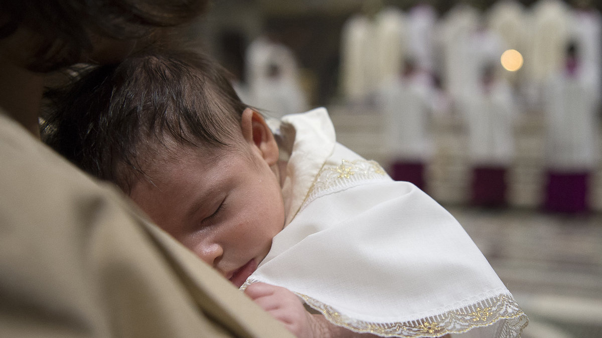 VATICAN-POPE-BAPTISM-CEREMONY