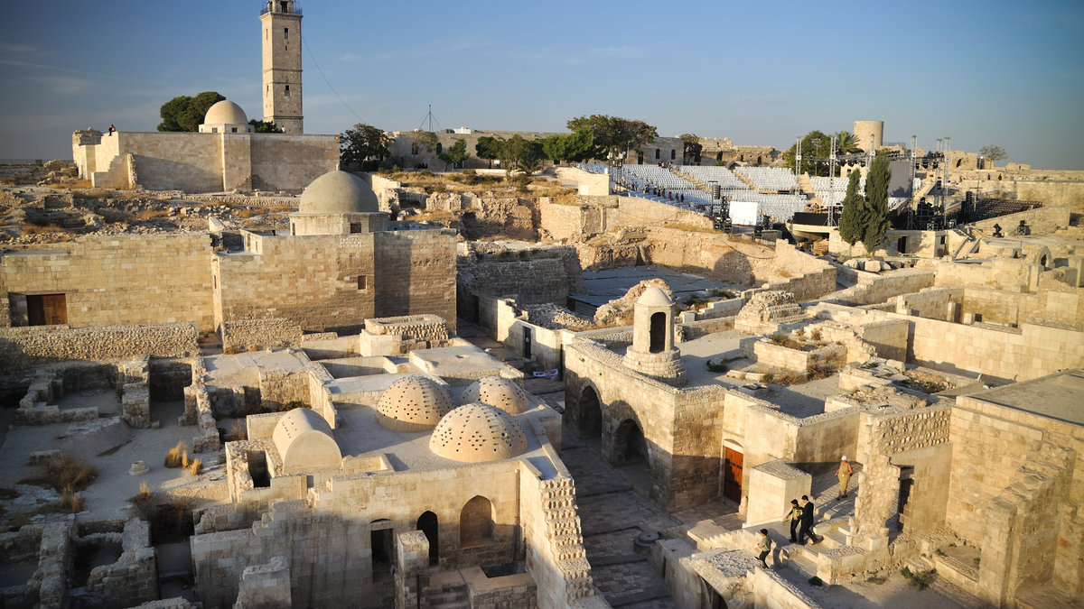 WEB-SYRIA-ALEPPO-CITADEL-Vyskoczilova-Shutterstock_47653864