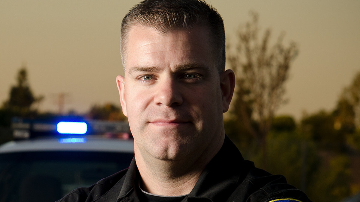 WEB3-7LW-POLICE-OFFICER-shutterstock_135974135-Shutterstock
