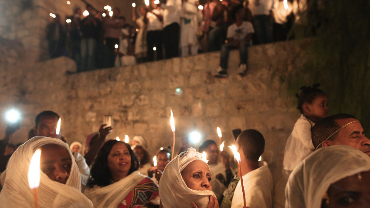 WEB3-PHOTO-OF-THE-DAY-HOLY-WEEK-JERUSALEM-000_A44VM-Menahem-Kahana-AFP
