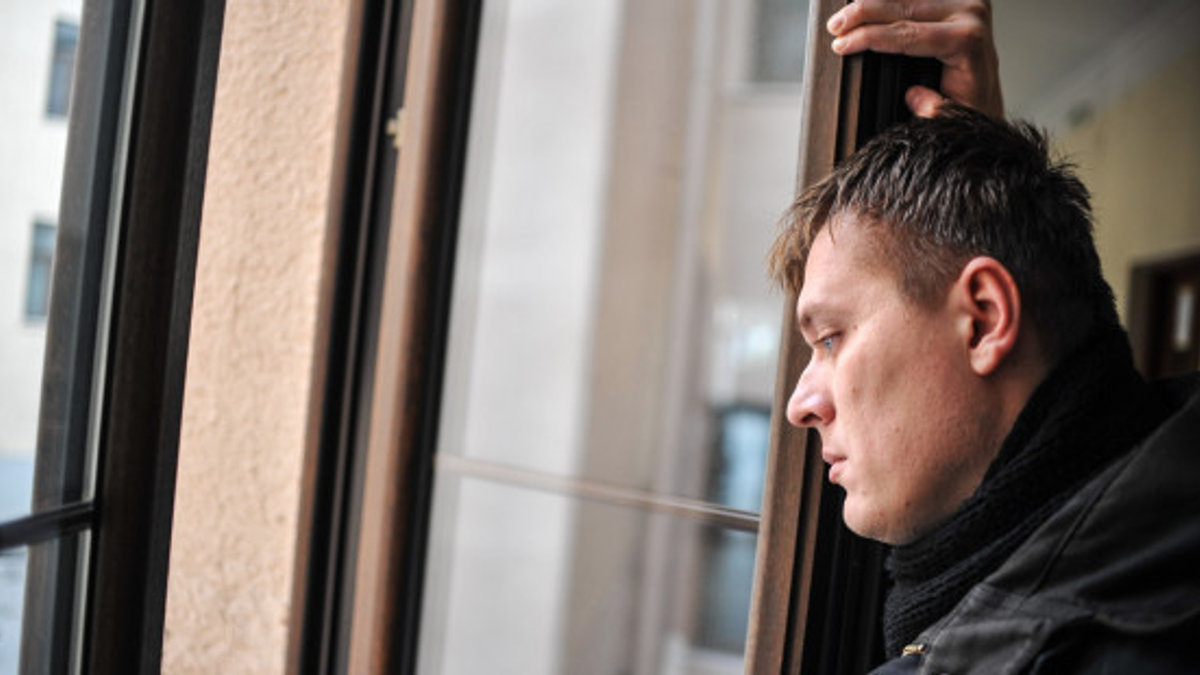 web3-suicide-depression-failure-nevena-marjanovic-shutterstock_366904583