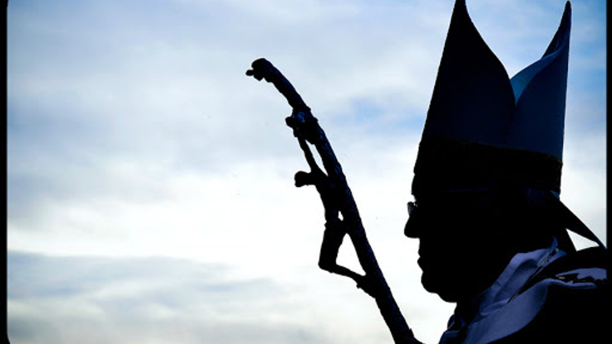 The Devil and Pope Francis Alberto Pizzoli
