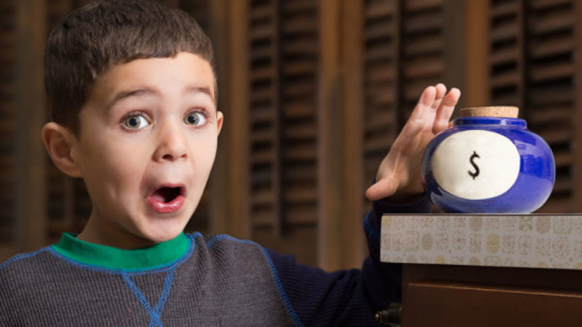 web3-child-caught-stealing-money-shutterstock_243257575-by-shoretie-ai