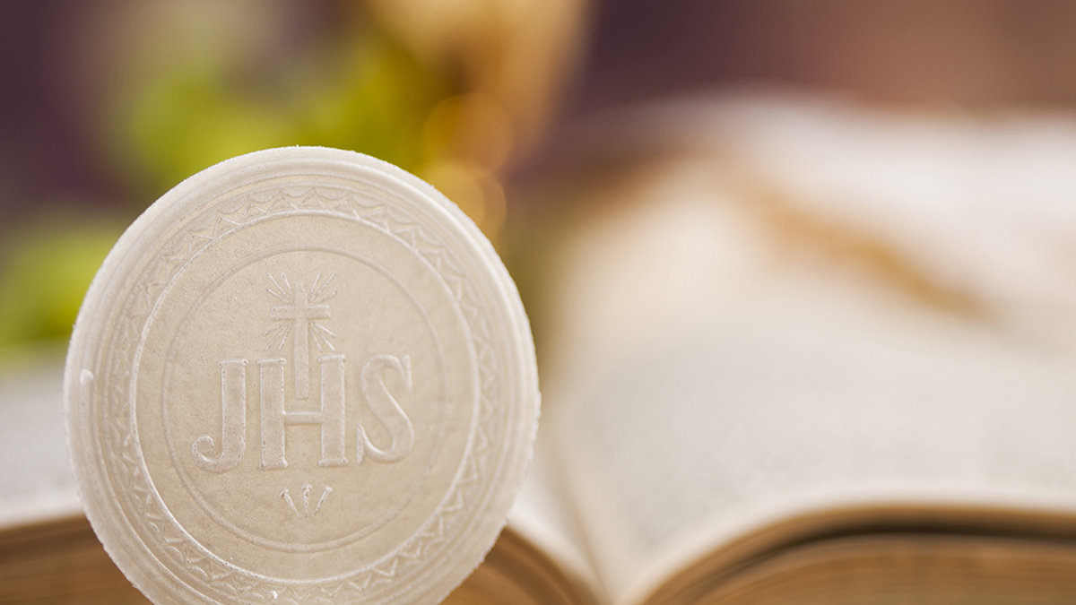 web3-eucharist-communion-bread-sebastian-duda-shutterstock