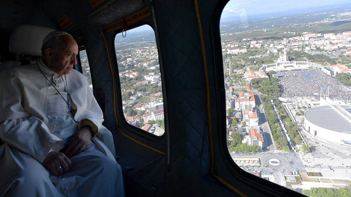 WEB3-FATIMA-POPE-FRANCIS-000_OC5GT-Osservatore-Romano-AFP