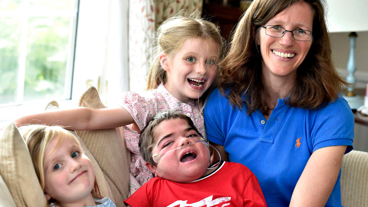 WEB3 JONATHAN BRYAN MOM SISTERS CEREBRAL PALSY Diane Vose