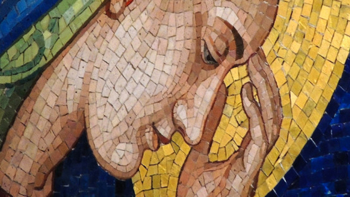 web3-blessed-mother-virgin-mary-mosaic-praying-closeup-hand-walter-a-aue-cc