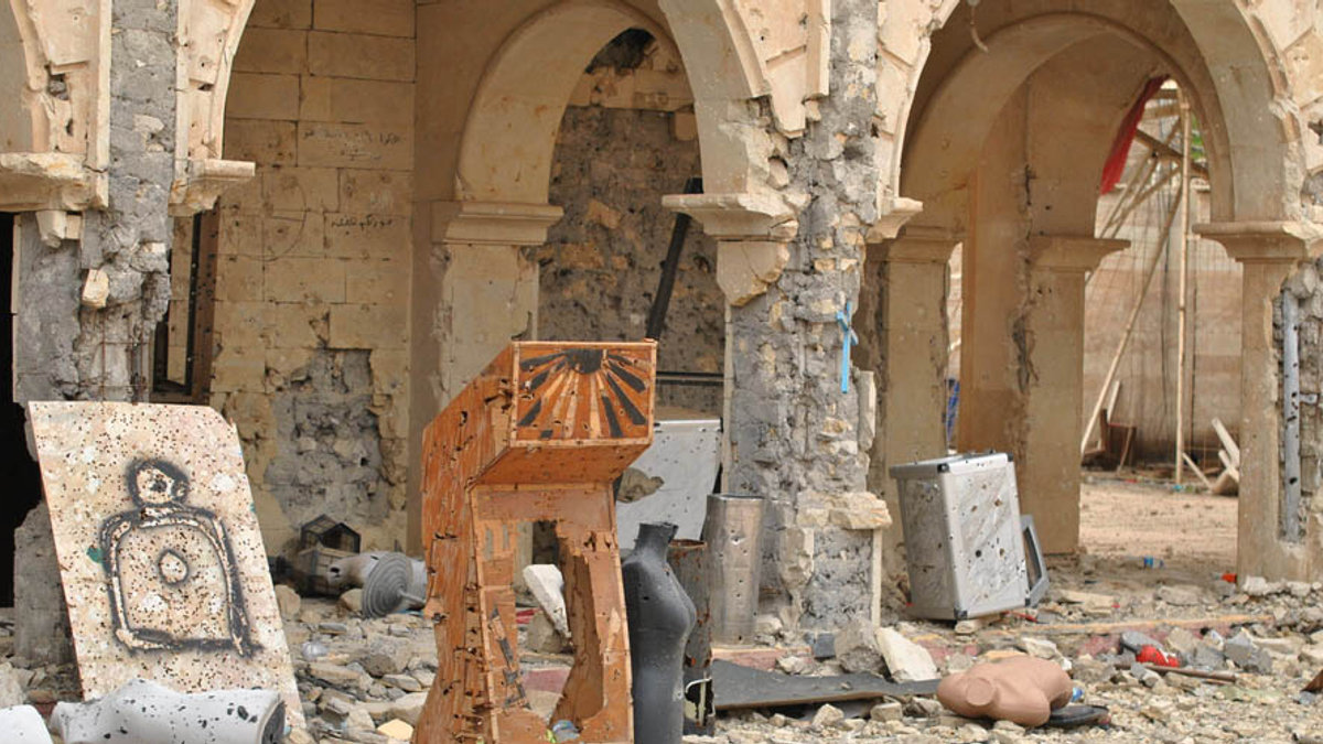 WEB3-CHRISTIAN-CHURCH-IRAK-ISIS-TRAINING-shutterstock_624710915-Lena Ha-AI