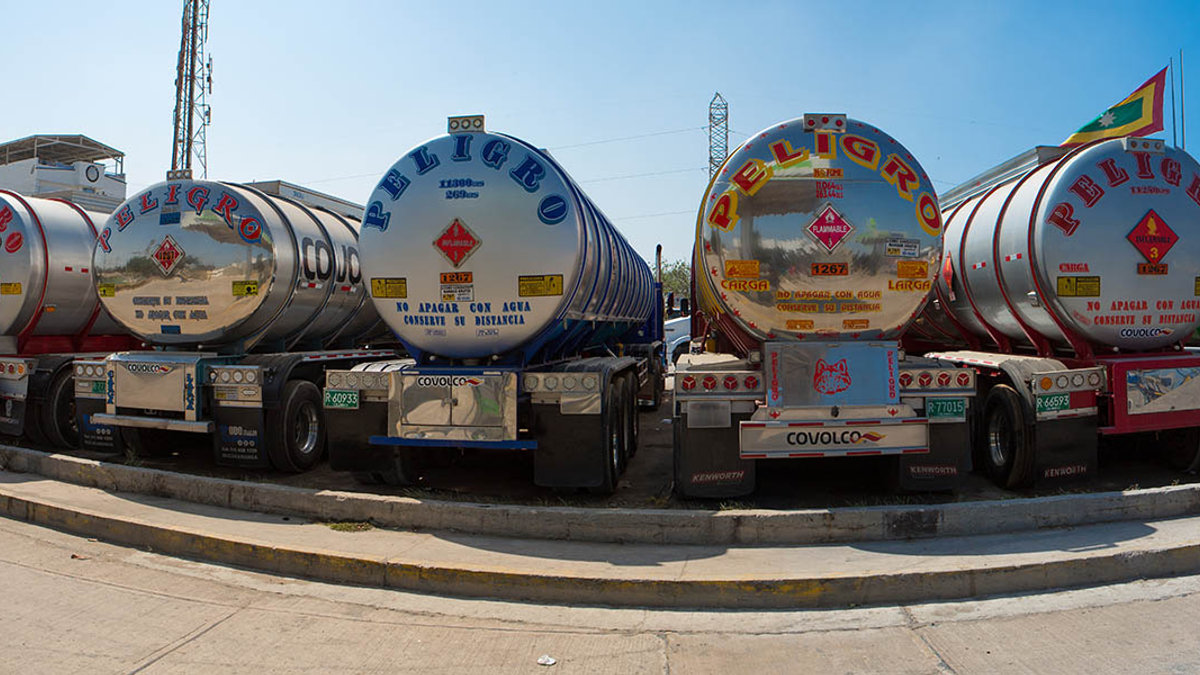 WEB3-COLOMBIA-TANK-OIL-Shutterstock_188460203-By Watch_The_World-AI