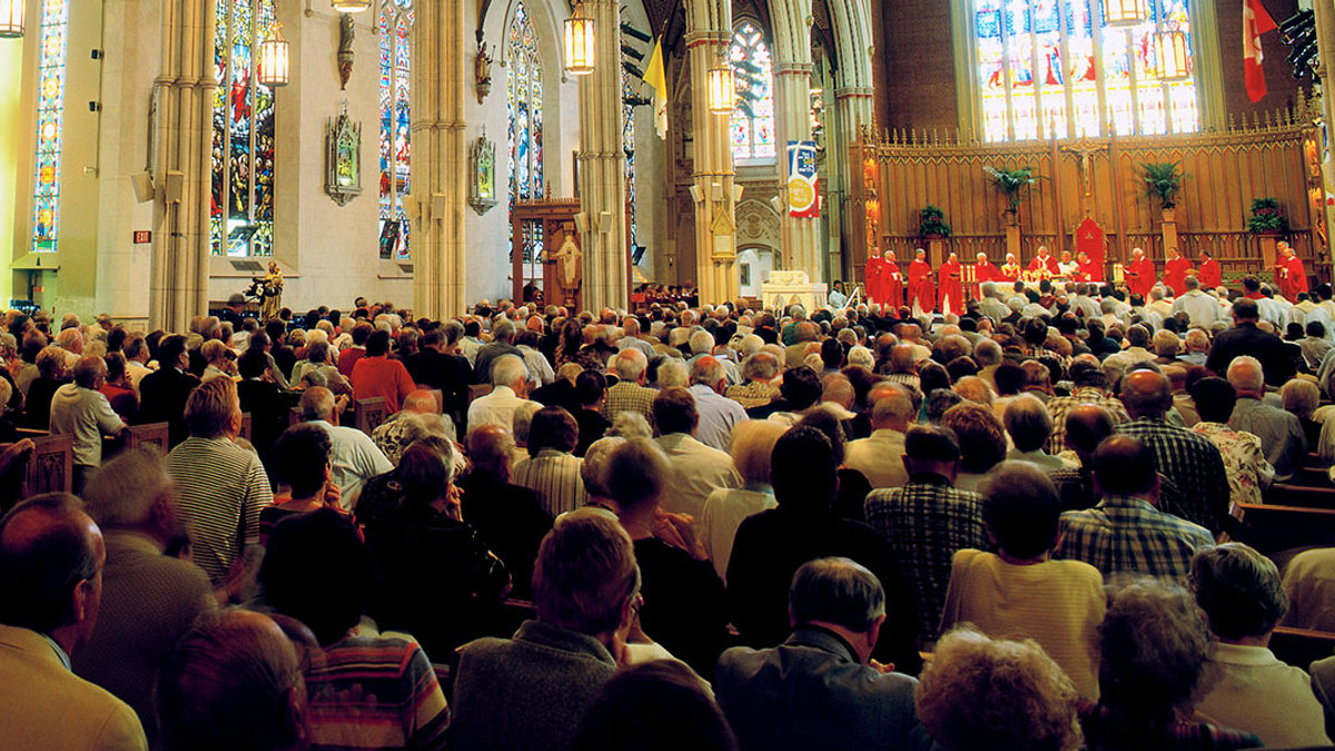 WEB3-MASS-CHURCH-PEOPLE-Shutterstock_182263787-By Josef Hanus-AI