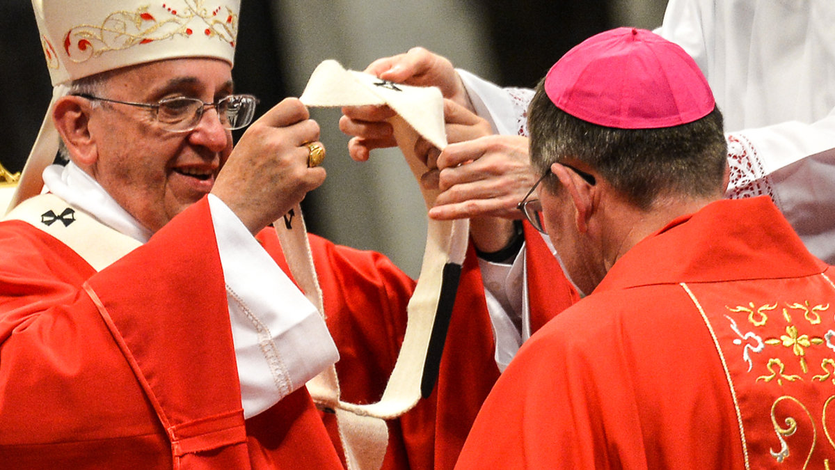 WEB3 POPE FRANCIS PALLIUM BISHOP Vincenzo Pinto AFP 000_DV1797608
